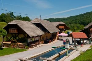 Kmetija Mlinar, foto Zvone Butala